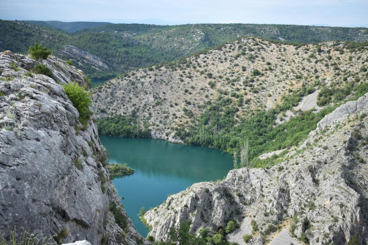 Готель Matanovi Dvori-Krka National Park Лозовац Екстер'єр фото