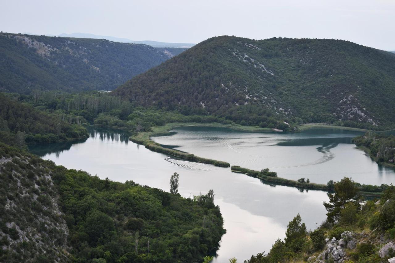 Готель Matanovi Dvori-Krka National Park Лозовац Екстер'єр фото