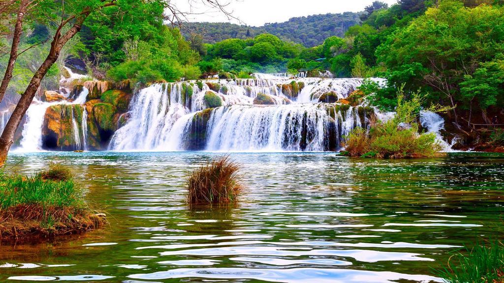 Готель Matanovi Dvori-Krka National Park Лозовац Екстер'єр фото